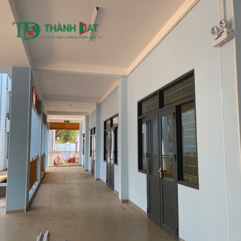 Gia công cửa nhôm xingfa nên chọn hệ nào?