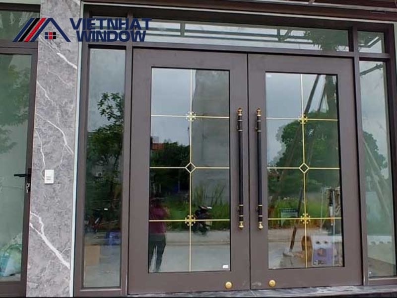 So sánh chi tiết cửa đi mở quay 2 cánh và mở trượt 2 cánh