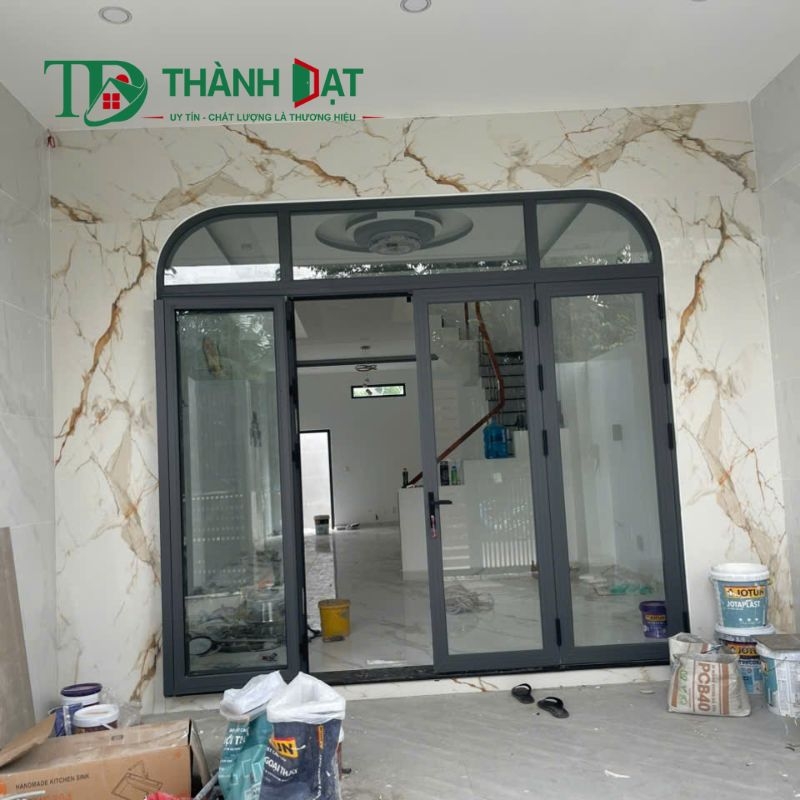 Xu hướng thiết kế mẫu cửa nhôm kính đẹp, hot nhất 2025